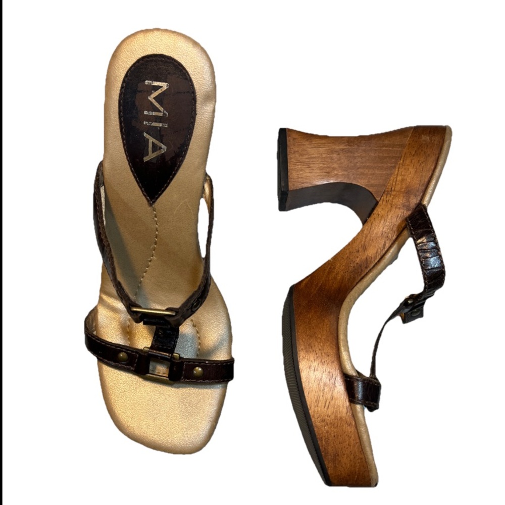 MIA Brown Platform Shoes with Chunky Heel